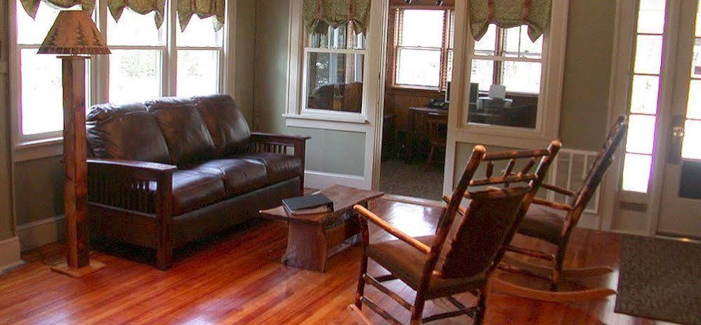 Mountaintop Lodge At Lake Naomi Pocono Pines Extérieur photo
