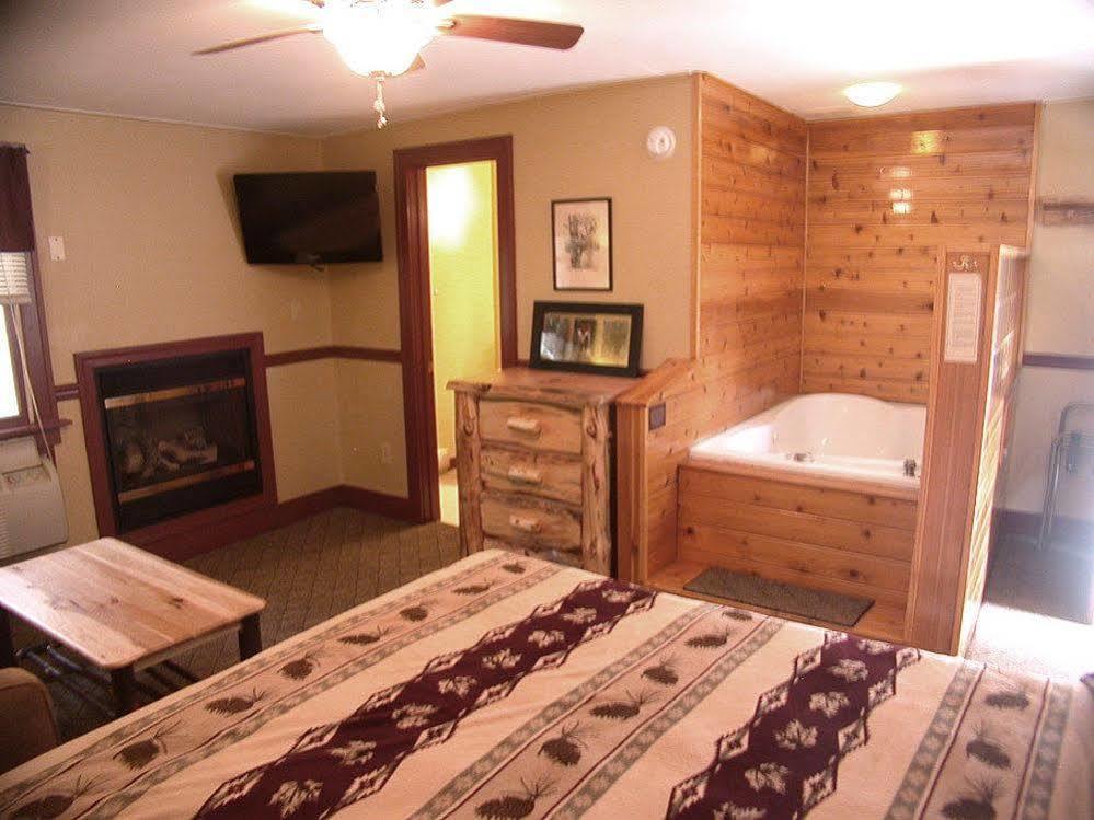 Mountaintop Lodge At Lake Naomi Pocono Pines Extérieur photo