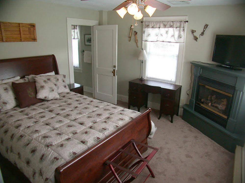 Mountaintop Lodge At Lake Naomi Pocono Pines Extérieur photo
