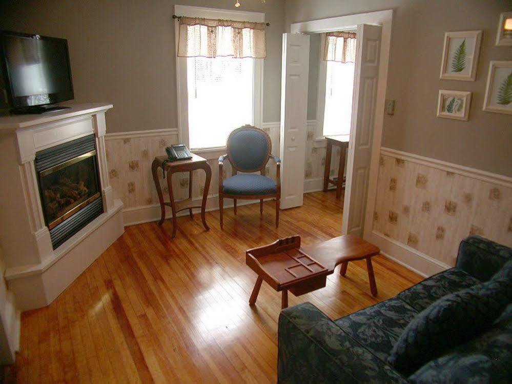 Mountaintop Lodge At Lake Naomi Pocono Pines Extérieur photo