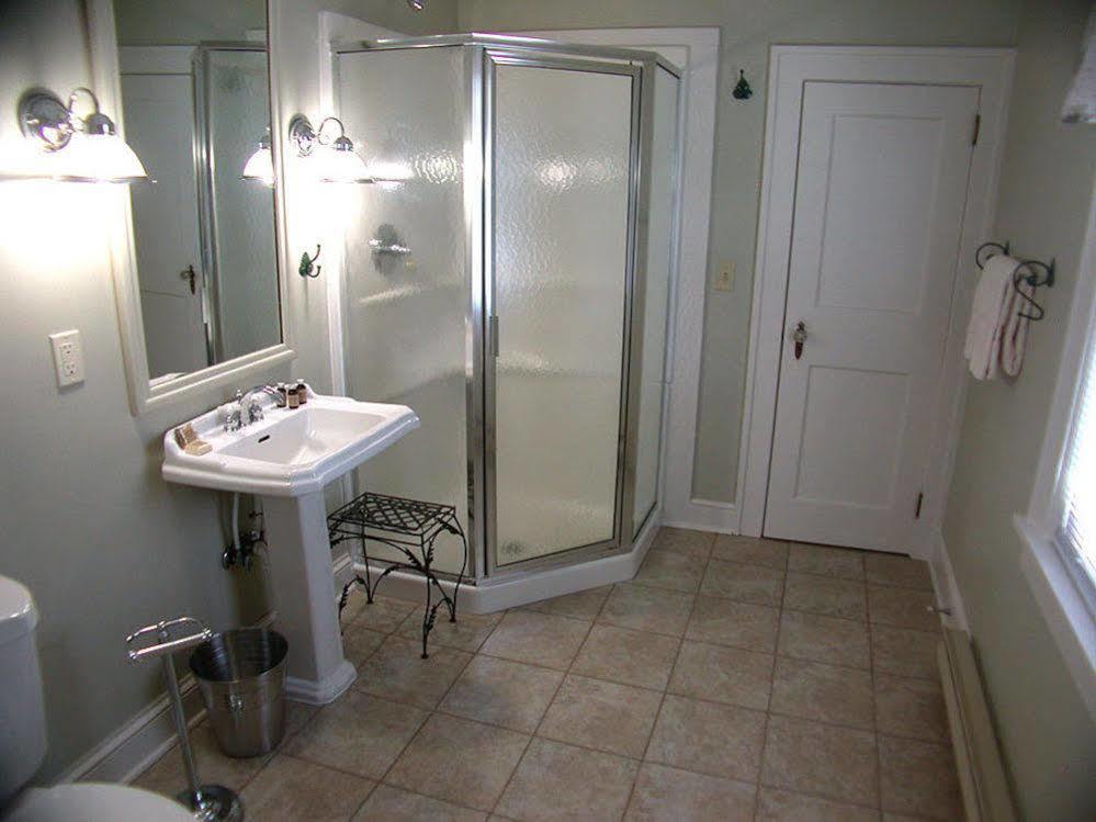Mountaintop Lodge At Lake Naomi Pocono Pines Extérieur photo