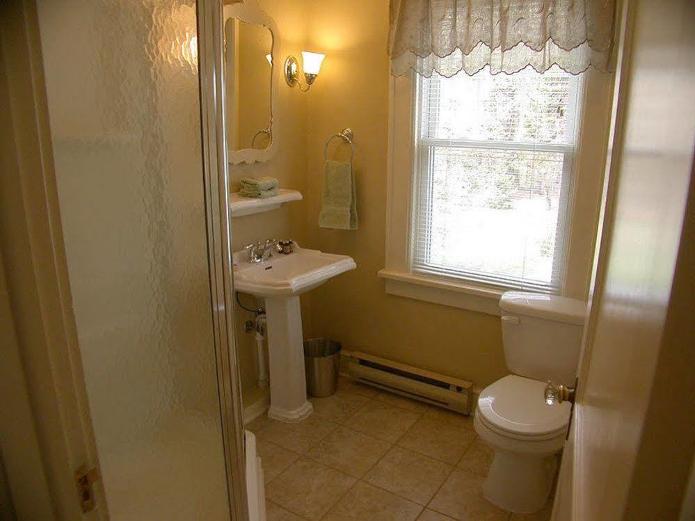Mountaintop Lodge At Lake Naomi Pocono Pines Extérieur photo