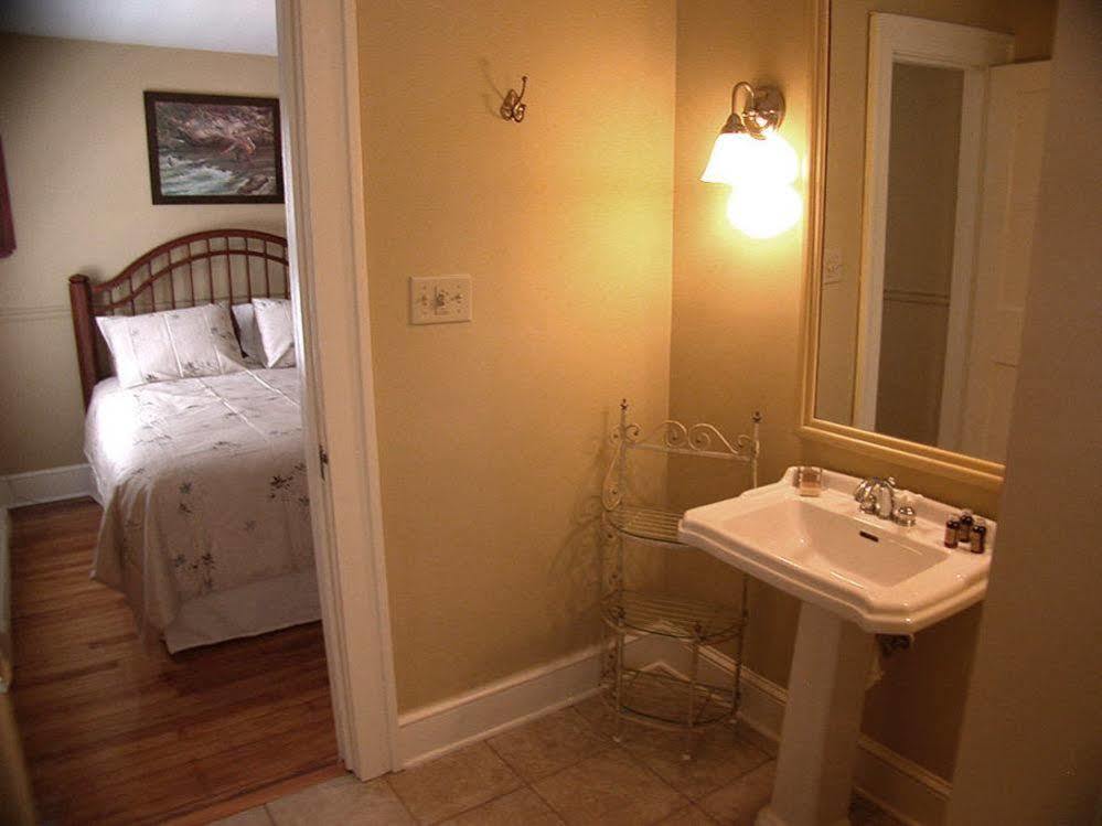 Mountaintop Lodge At Lake Naomi Pocono Pines Extérieur photo