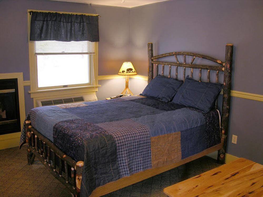 Mountaintop Lodge At Lake Naomi Pocono Pines Extérieur photo